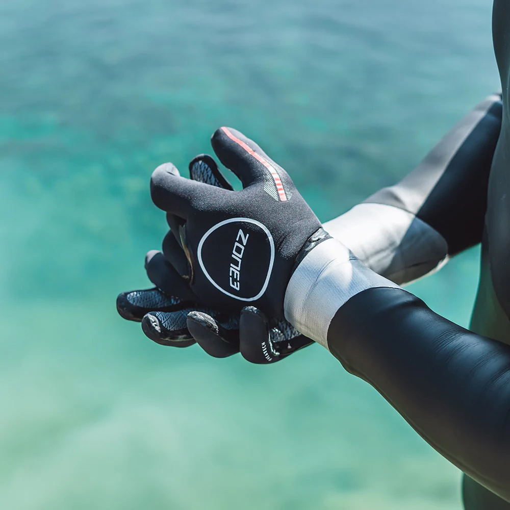 2026 Zone3 Neoprene Heat-Tech Warmth Gloves NA18UHTG101 - Black / Red